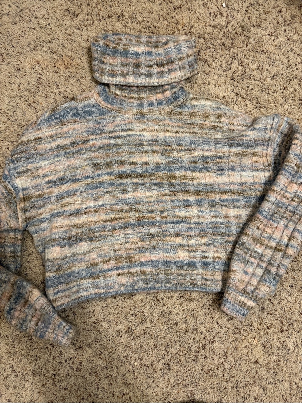 American Eagle Turtleneck Stripe Knit Cropped Sweater - Blue/Beige